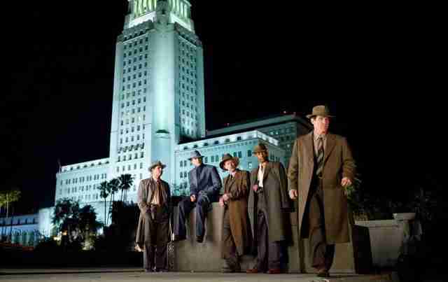 Gangster Squad glimmers, yet fails to rise above classics