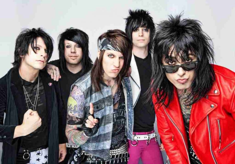 Falling in Reverse lead singer Ronnie Radke who once was the lead singer for opening act Escape The Fate.
