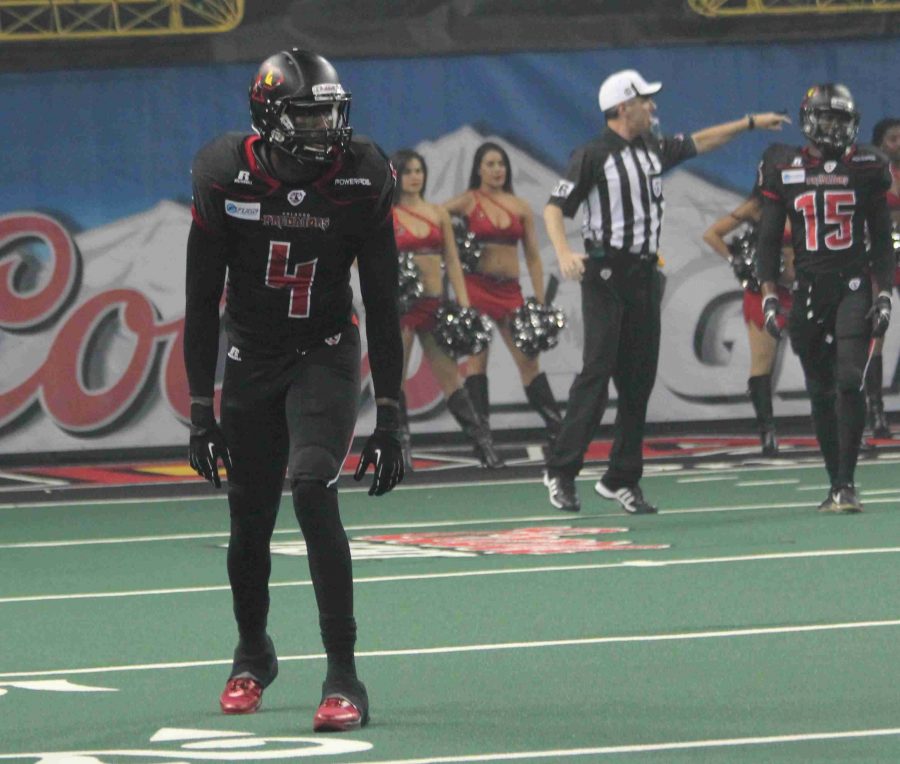 Greg Carr played both offense and defense for the Predators on Saturday against the Storm.