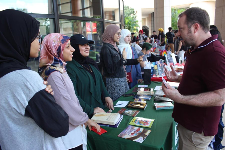 Muslim Ambassadors for Peace (MAP) student members participate in Banned Book Week and other events on Valencia Colleges East Campus. 